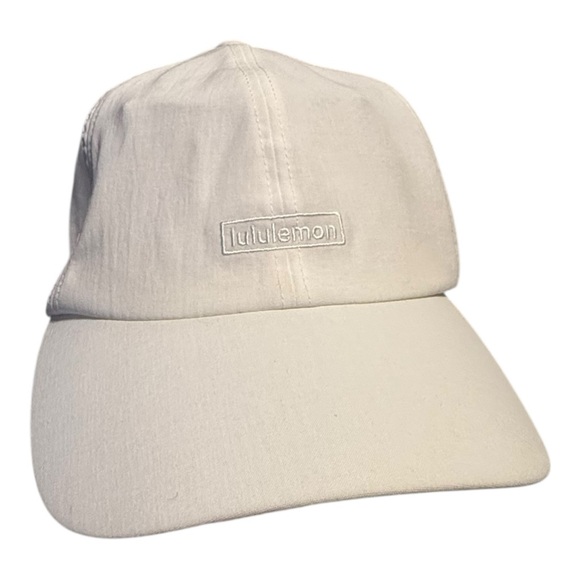 Lululemon Women’s White Embroidered Baller Hat Soft - Picture 2 of 8